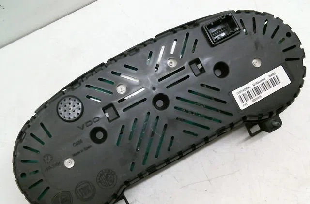 Compteur Alfa romeo MITO (955_) 1.4 multiair (955axl1b) (2009-2013) occasion