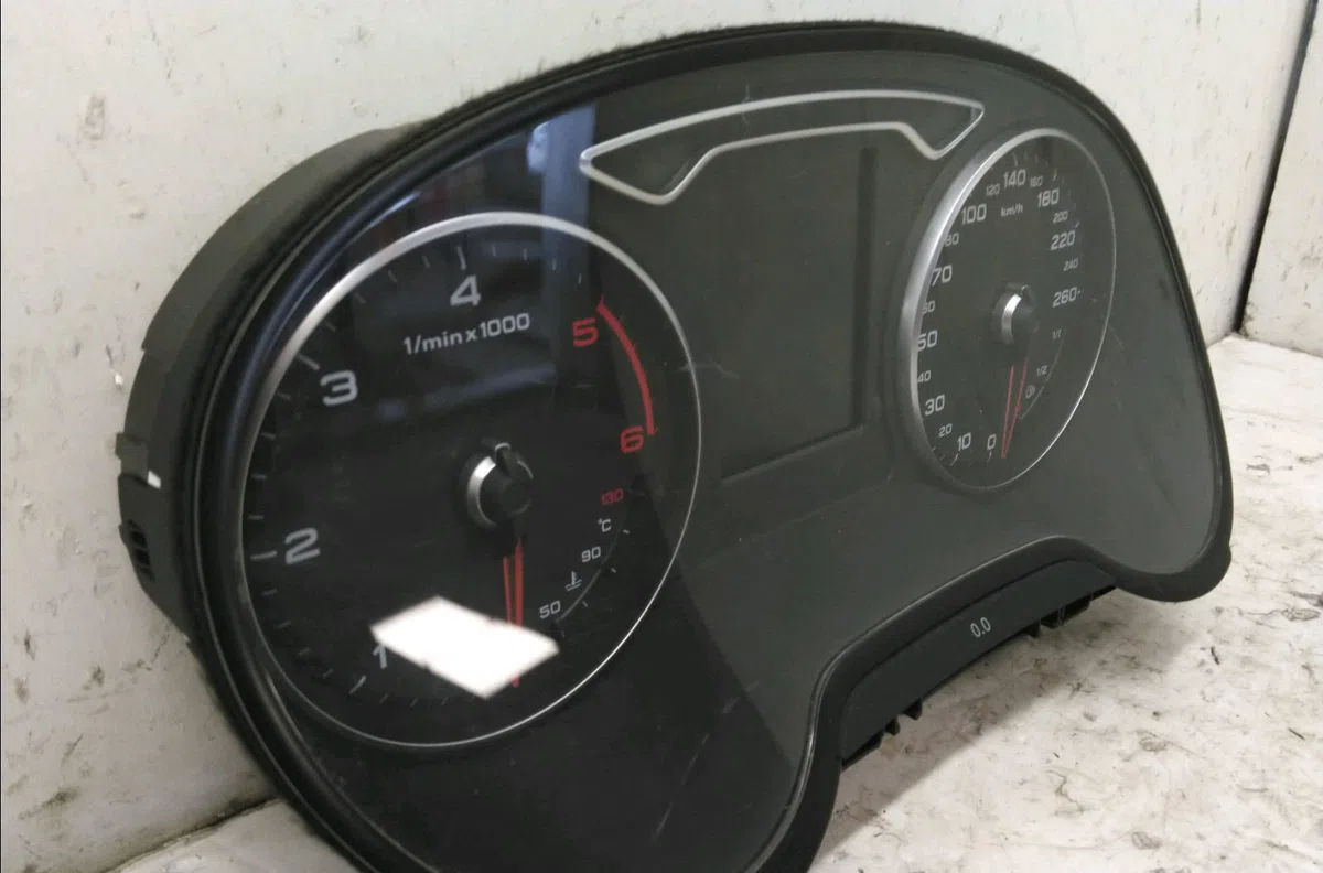 Compteur Audi A3 Sportback (8VA, 8VF) 2.0 tdi (2012-2020) 5 portes occasion