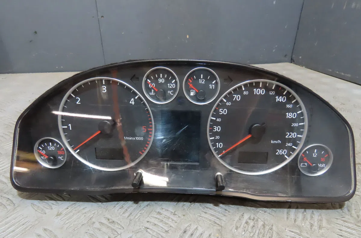 Compteur Audi A6 C5 (4B2) 2.5 tdi quattro (1997-2005) occasion