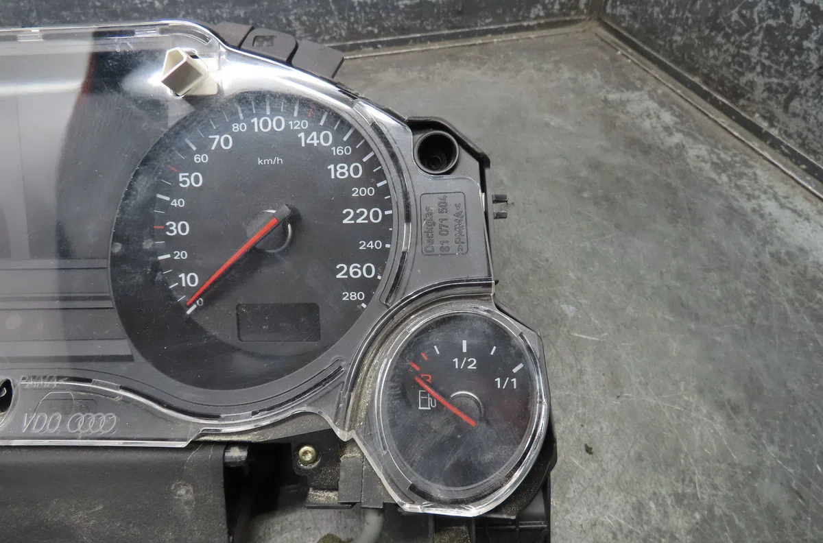 Compteur AUDI A8 2003 occasion