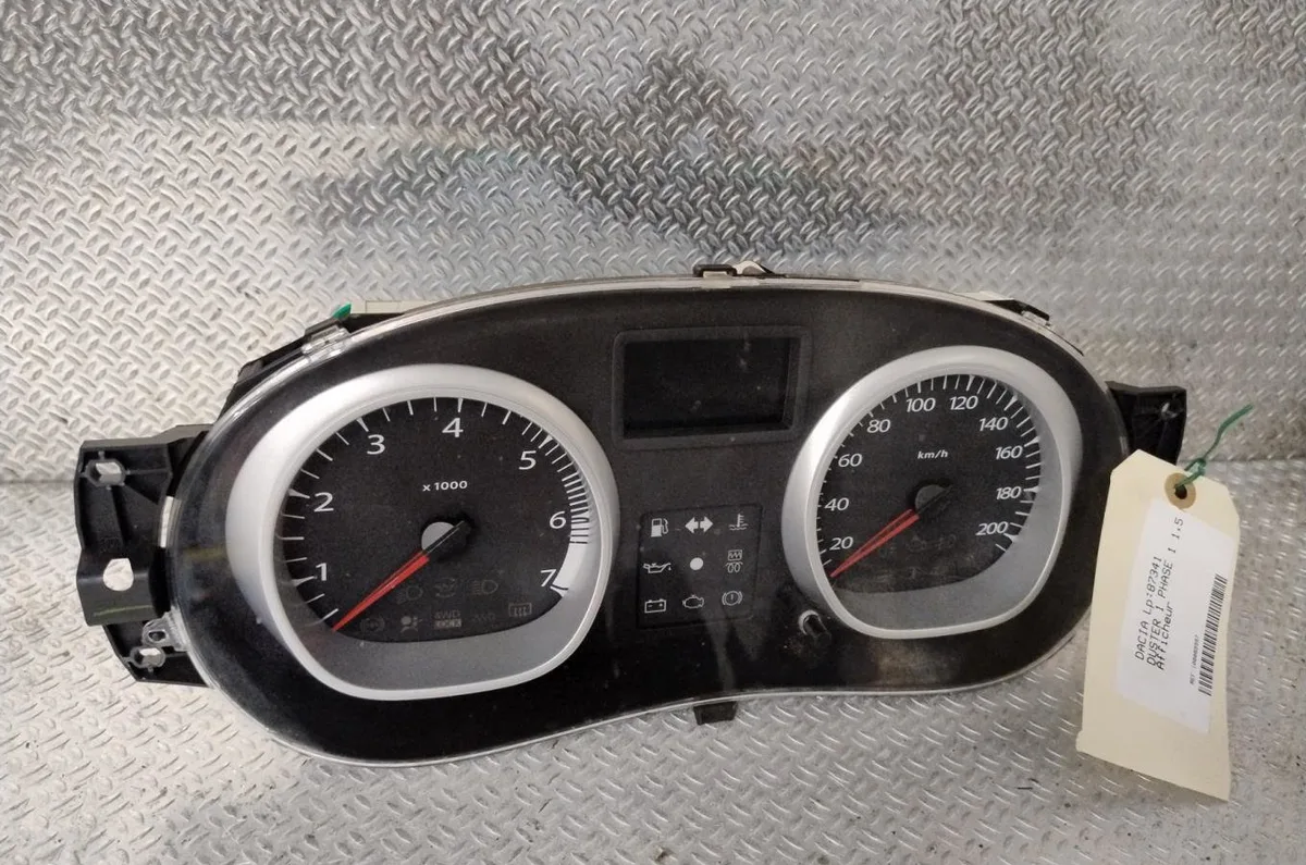 Compteur DACIA DUSTER 1  DUSTER 1 PHASE 1 occasion