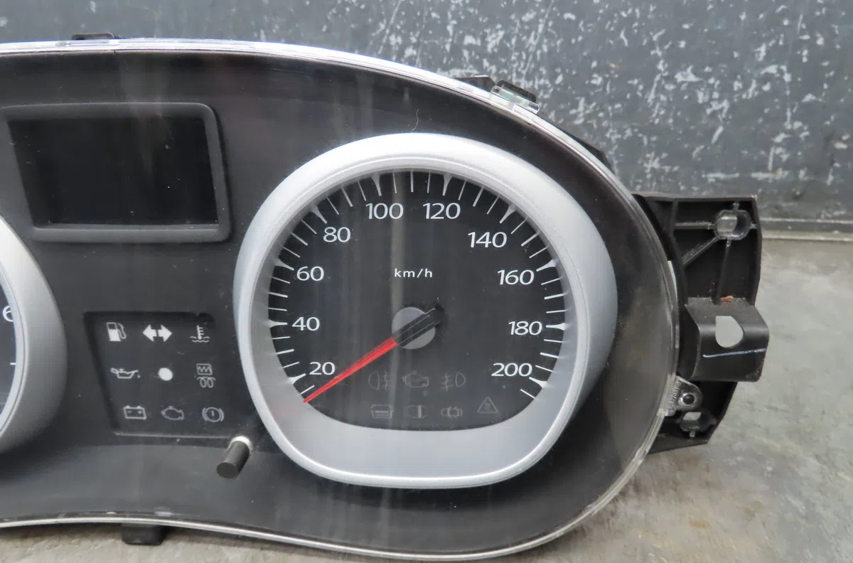 Compteur Dacia DUSTER (HS_) 1.5 dci 4x4 (hsmc, hsmd) (2010-2018) 5 portes occasion