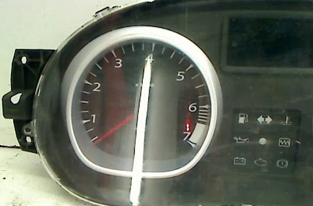 Compteur Dacia DUSTER (HS_) 1.6 16v 4x4 (2010-2018) occasion