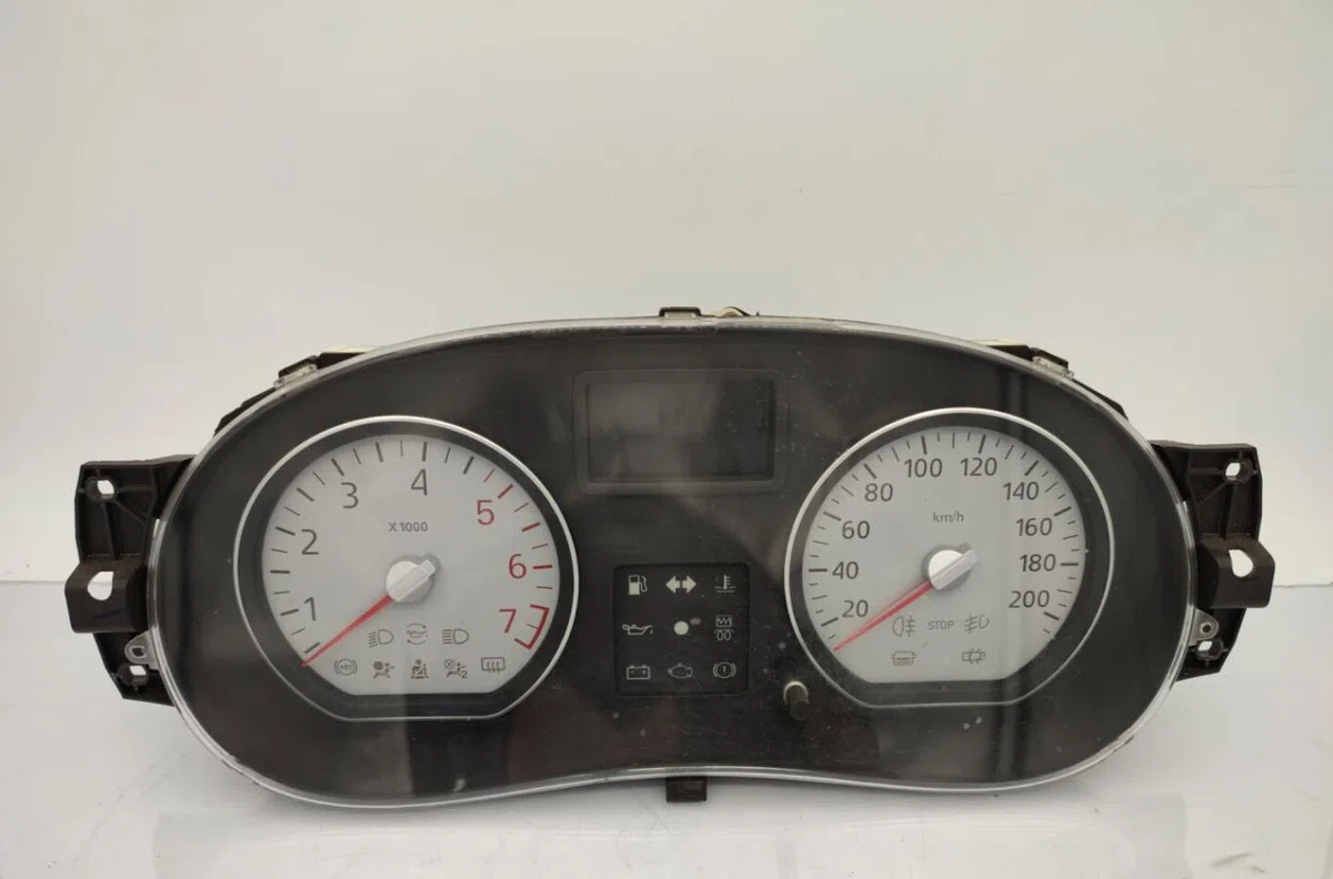 Compteur DACIA SANDERO 1 occasion — photo 3
