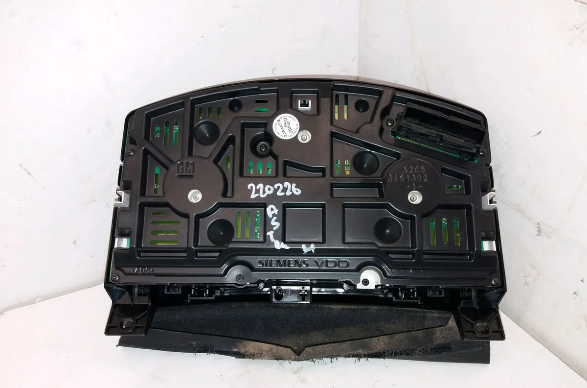 Compteur Opel ASTRA H GTC (A04) 1.3 cdti (l08) (2005-2010) 3 portes occasion