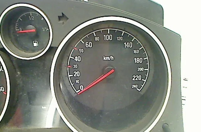 Compteur Opel ZAFIRA - ZAFIRA FAMILY B (A05) 1.9 cdti (m75) (2005-2015) 5 portes occasion