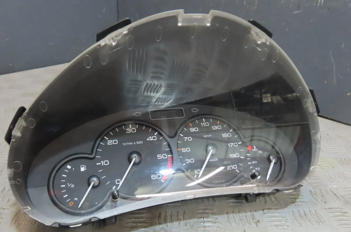 Compteur PEUGEOT 206 occasion