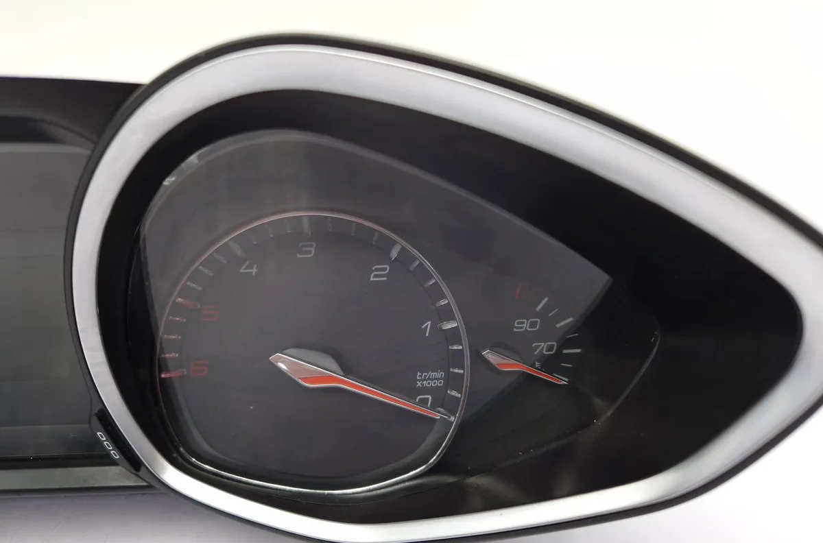Compteur PEUGEOT 308 2 PHASE 1 occasion