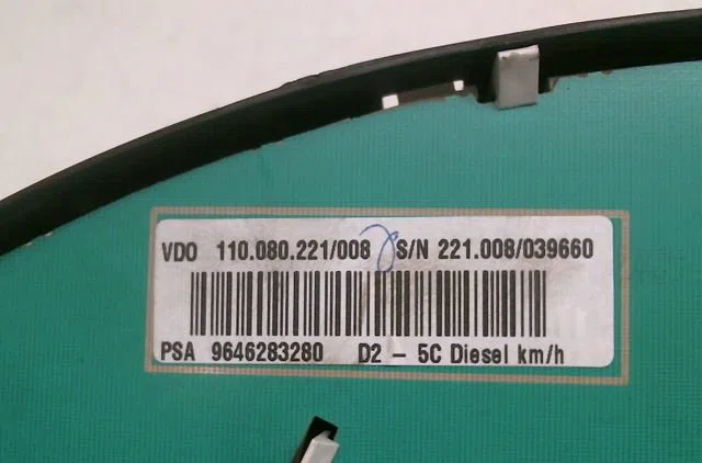 Compteur Peugeot 407 (6D_) 2.0 hdi 135 (6drhrh, 6drhre, 6drhrg, 6drhrj) (2004-2010) 4 portes occasion