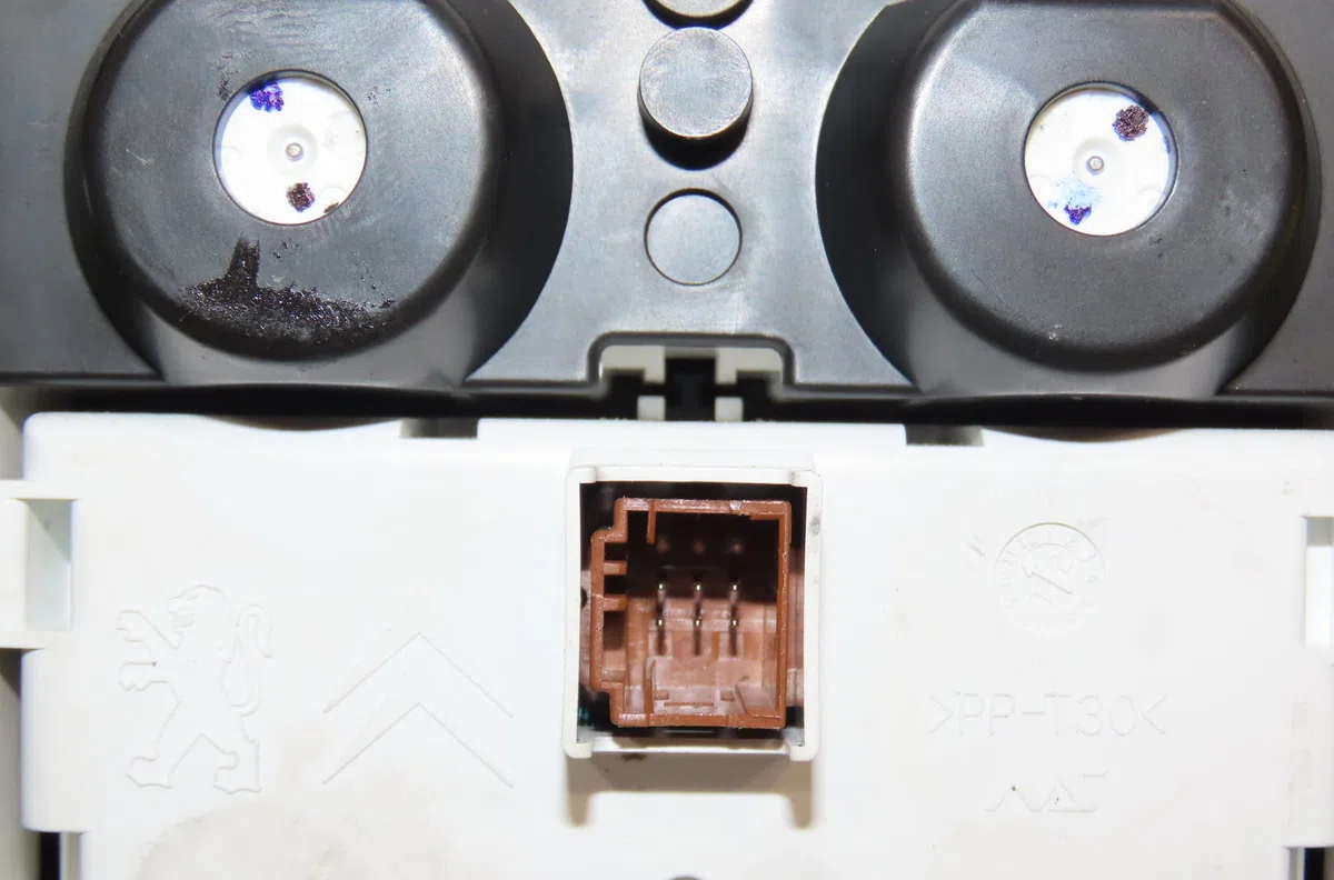 Compteur Peugeot RCZ 2.0 hdi (2010-2015) occasion