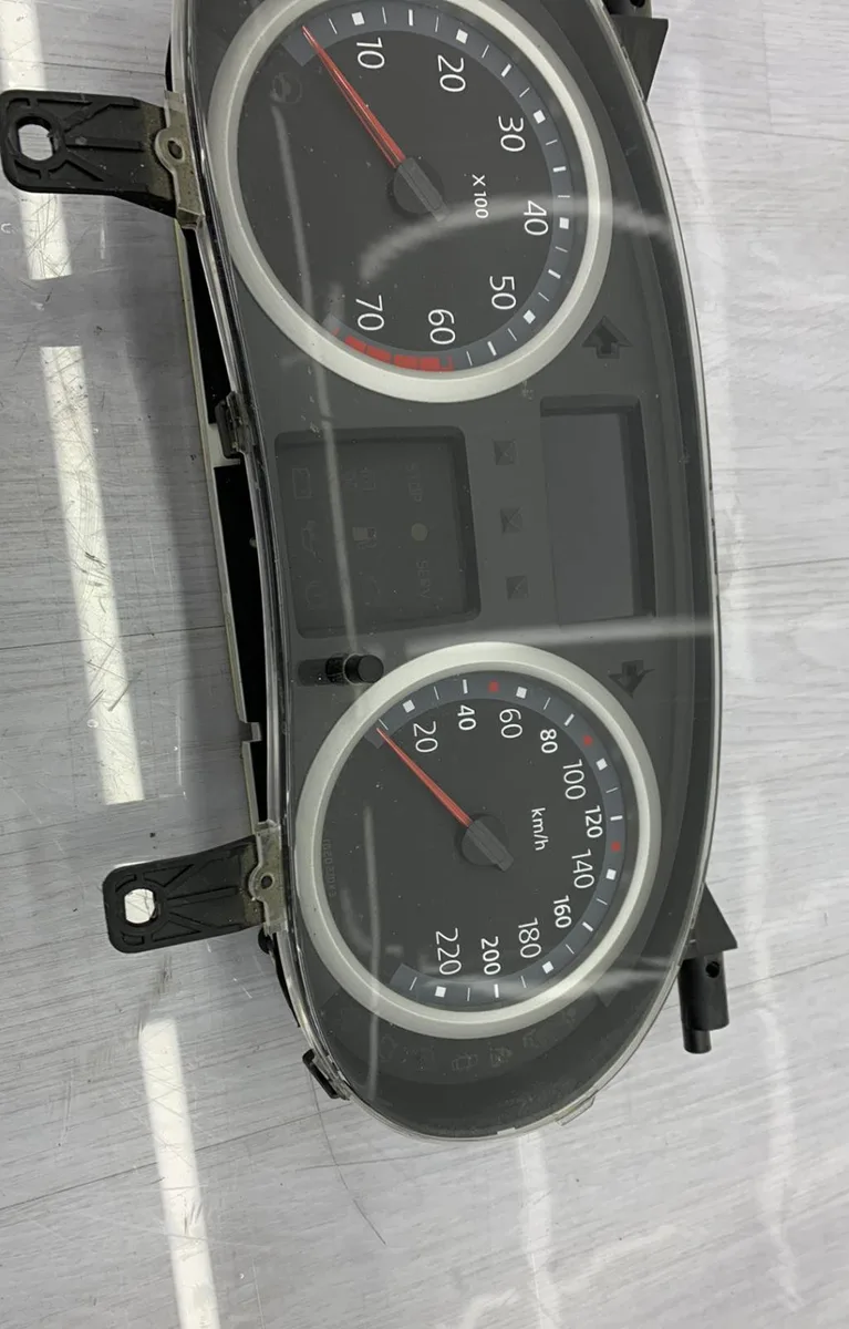 Compteur RENAULT CLIO 2 CAMPUS PHASE 1 occasion