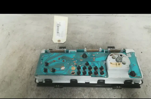Compteur Renault CLIO I (B-C57_, 5-357_) 1.2 (b-c-s572) (1990-1996) occasion