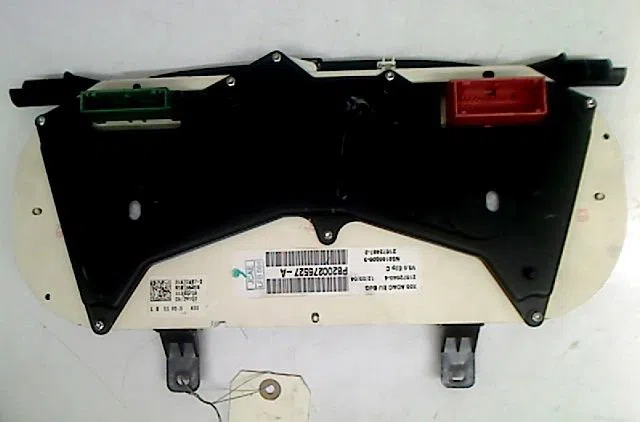 Compteur Renault CLIO II (BB_, CB_) 1.2 16v (bb05, bb0w, bb11, bb27, bb2t, bb2u, bb2v, cb05,... (2001-2016) 3 portes occ