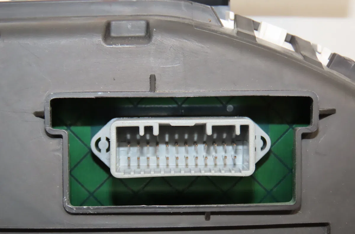 Compteur Renault CLIO III Grandtour (KR0-1_) 1.5 dci (kr0f) (2007-2012) 5 portes occasion