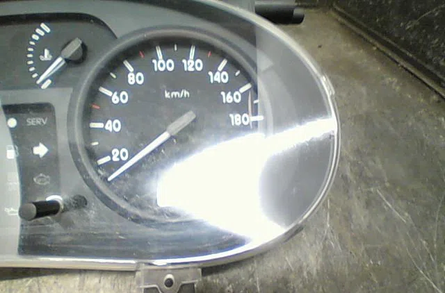 Compteur Renault KANGOO (KC0-1_) 1.2 16v (kc05, kc06, kc03, kc0t, kc0w, kc1d) (2001) occasion