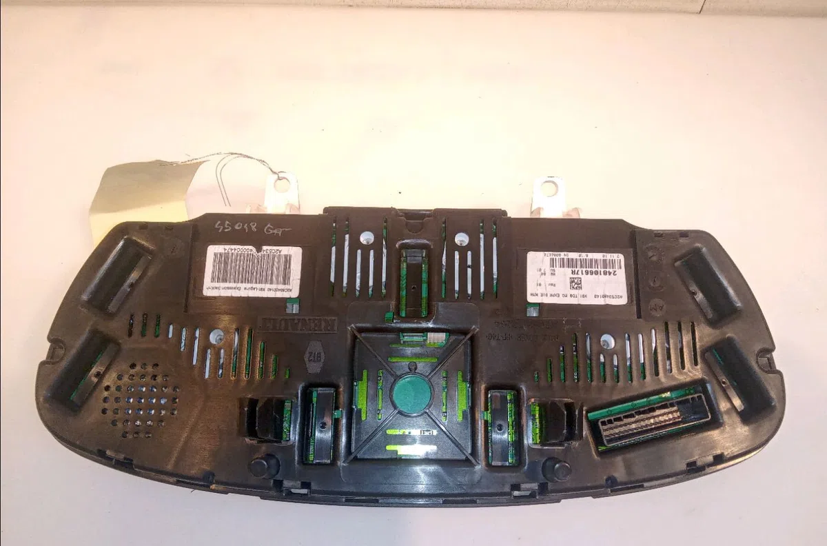 Compteur Renault LAGUNA III (BT0-1) 2.0 dci (bt07, bt0j, bt14, bt1a, bt1s) (2007-2015) 5 portes occasion