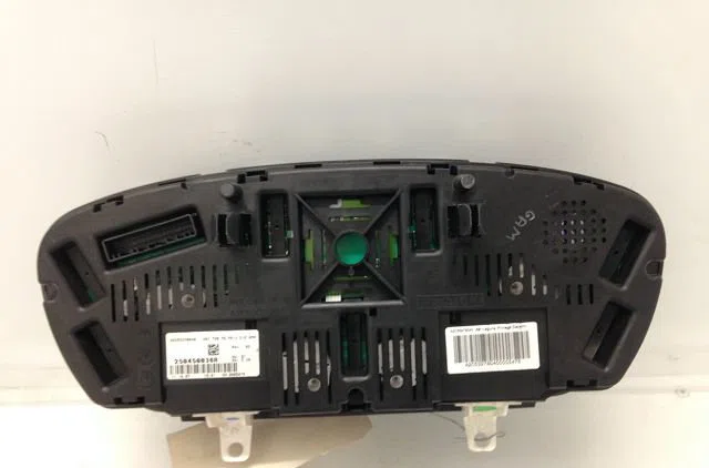 Compteur Renault LAGUNA III (BT0-1) 2.0 dci (bt07, bt0j, bt14, bt1a, bt1s) (2007-2015) 5 portes occasion