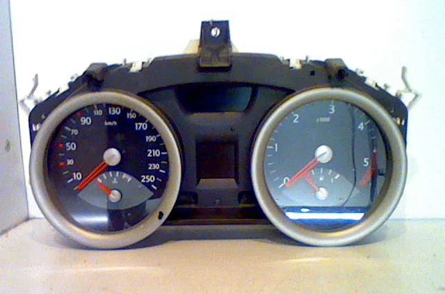 Compteur RENAULT MEGANE II 2004 occasion