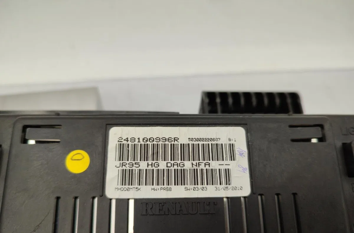 Compteur RENAULT SCENIC 3 PHASE 1 occasion — photo 3