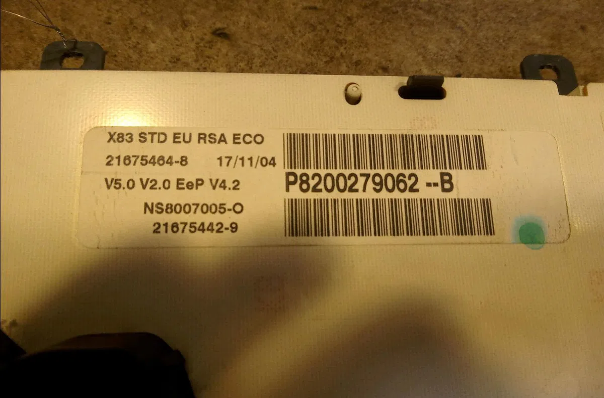 Compteur Renault TRAFIC II Camionnette (FL) 1.9 dci 100 (fl0c) (2001-2006) occasion