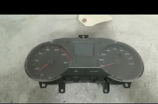 Compteur Seat IBIZA IV (6J5, 6P1) 1.4 (2008-2015) occasion