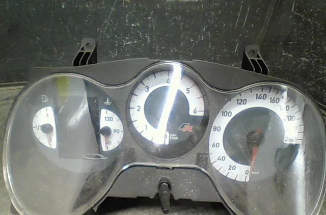 Compteur Seat LEON (1P1) 2.0 tdi (2005-2010) occasion