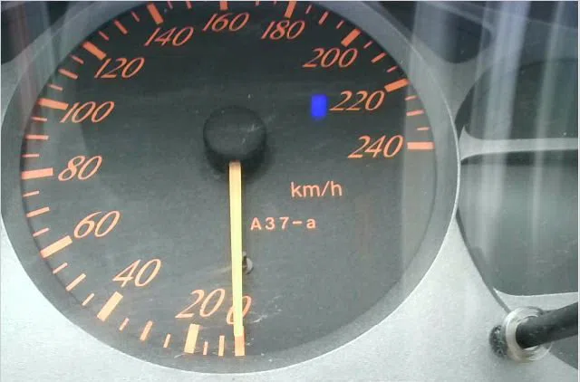 Compteur Toyota CELICA Coupé (_T23_) 1.8 16v vt-i (zzt230_) (1999-2005) occasion