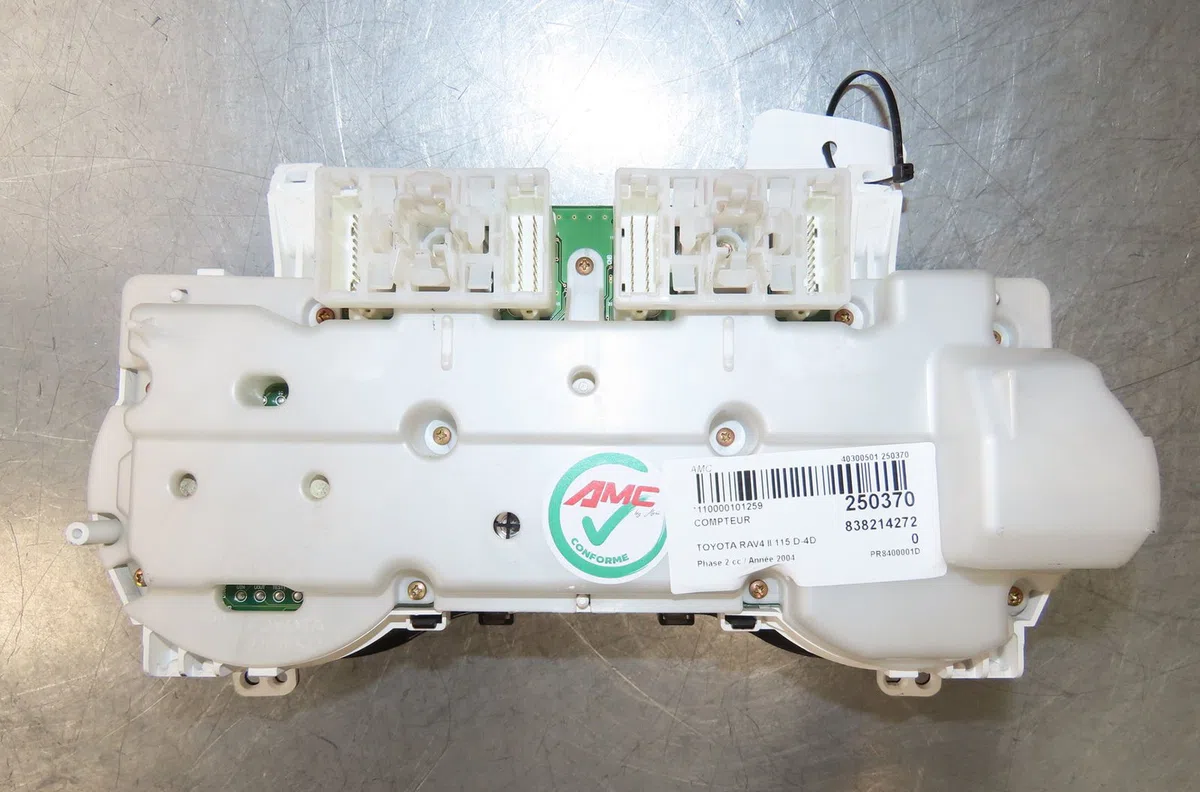 Compteur Toyota RAV 4 II (_A2_) 2.0 d 4wd (cla20_, cla21_) (2001-2005) occasion