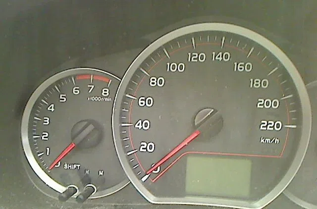 Compteur Toyota YARIS (_P13_) 1.3 (nsp130_) (2011) occasion
