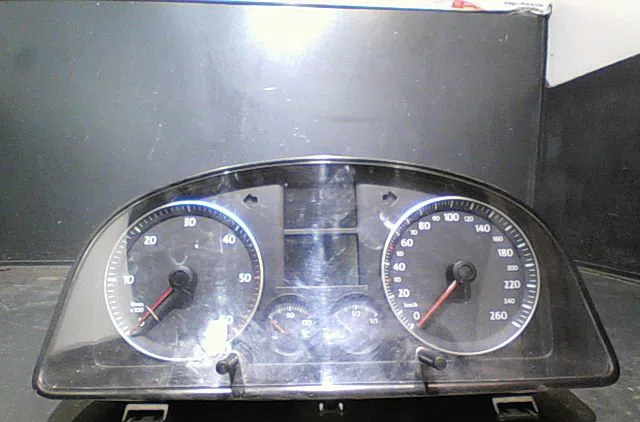 Compteur Volkswagen CADDY III Monospace (2KB, 2KJ, 2CB, 2CJ) 1.9 tdi (2004-2010) occasion