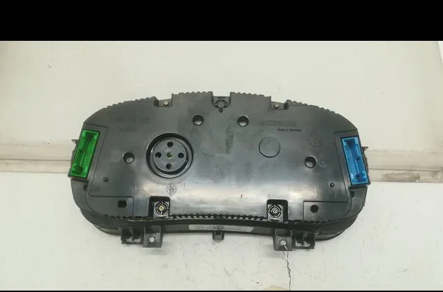 Compteur Volkswagen GOLF IV (1J1) 1.9 tdi (1997-2004) 3 portes occasion