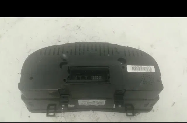 Compteur Volkswagen GOLF V (1K1) 1.9 tdi (2003-2008) 5 portes occasion