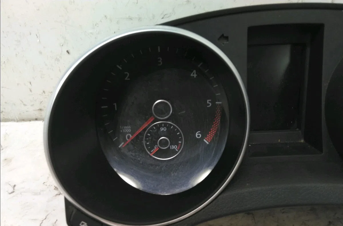 Compteur Volkswagen GOLF VI (5K1) 2.0 tdi (2008-2013) 5 portes occasion