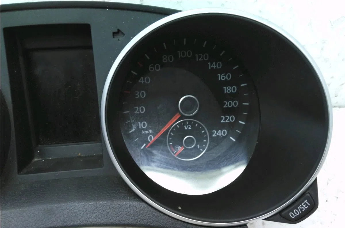 Compteur Volkswagen GOLF VI (5K1) 2.0 tdi (2008-2013) 5 portes occasion