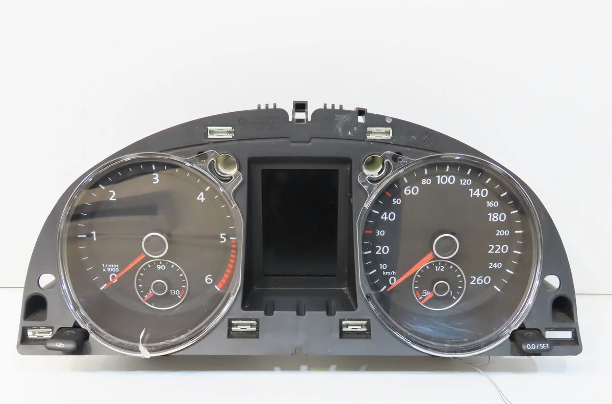 Compteur Volkswagen PASSAT B6 Variant (3C5) 1.6 tdi (2009-2010) occasion
