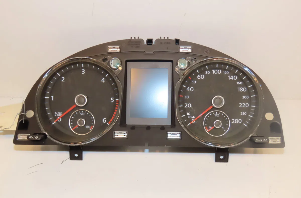 Compteur Volkswagen PASSAT B7 (362) 2.0 tdi 4motion (2010-2014) occasion