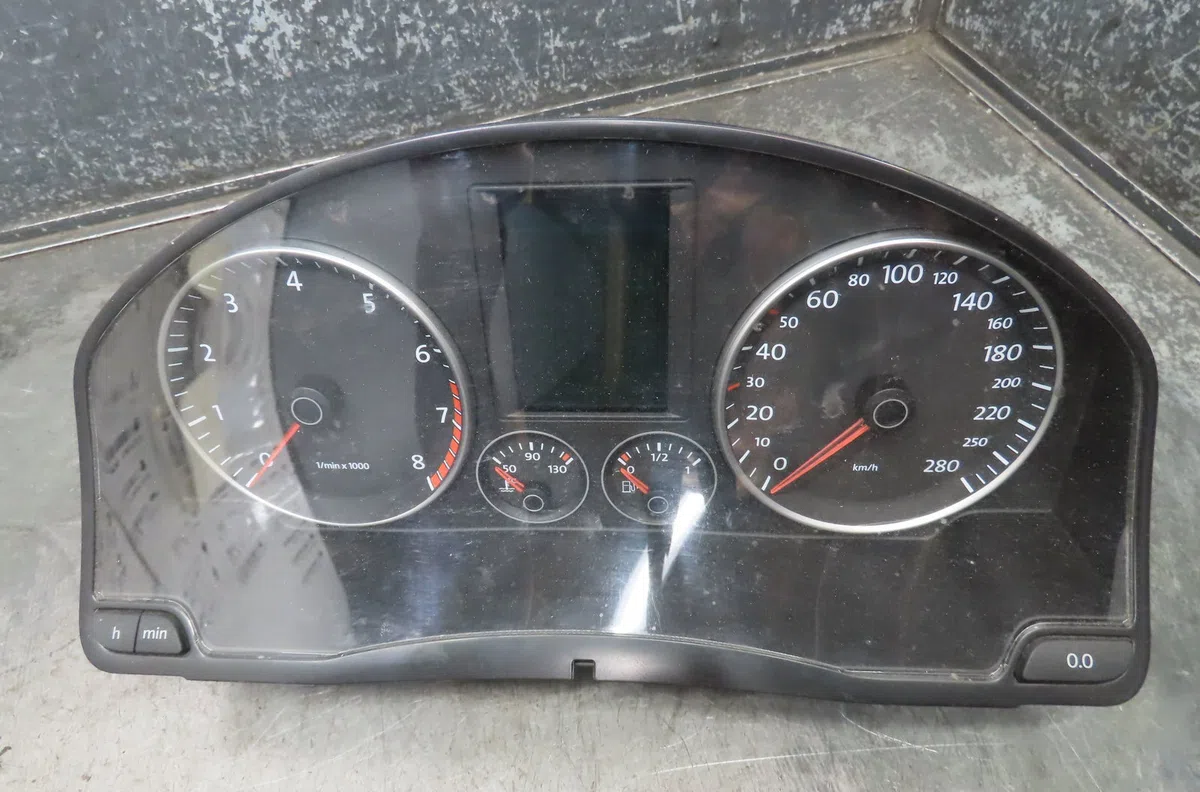 Compteur Volkswagen SCIROCCO III (137, 138) 2.0 tfsi (2008-2009) occasion