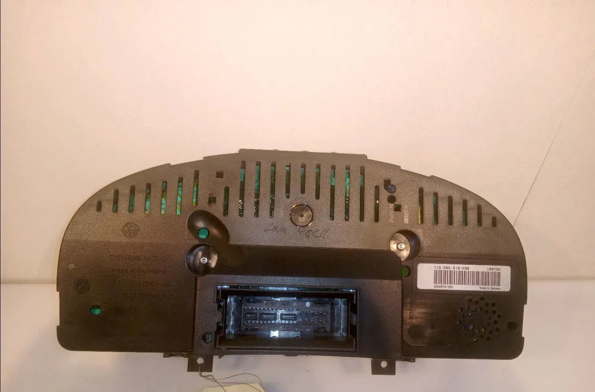 Compteur Volkswagen TOURAN (1T1, 1T2) 1.9 tdi (2003-2004) 5 portes occasion