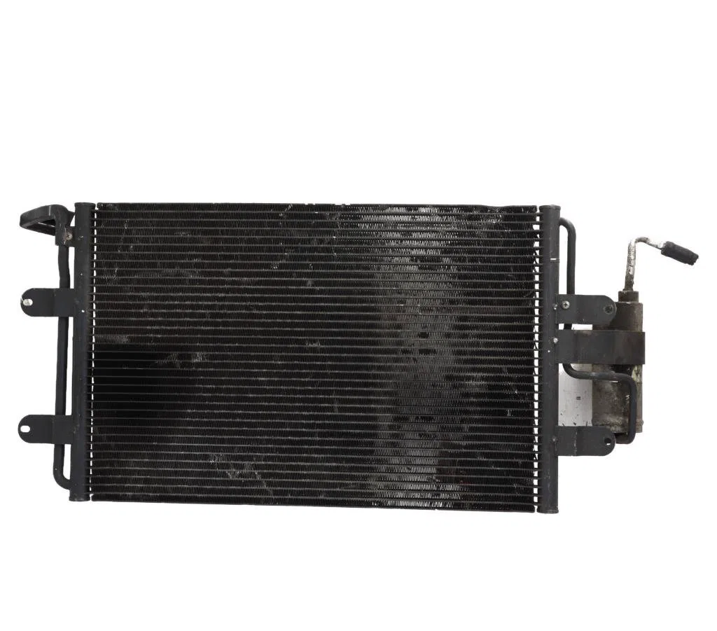 Condenseur clim Audi TT (8N3) 1.8 t (1998-2006) occasion — photo 2