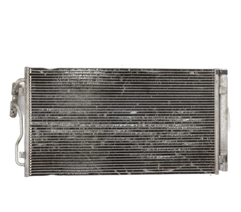 Condenseur clim Bmw 1 (F20) 125 d (2012-2019) occasion — photo 2