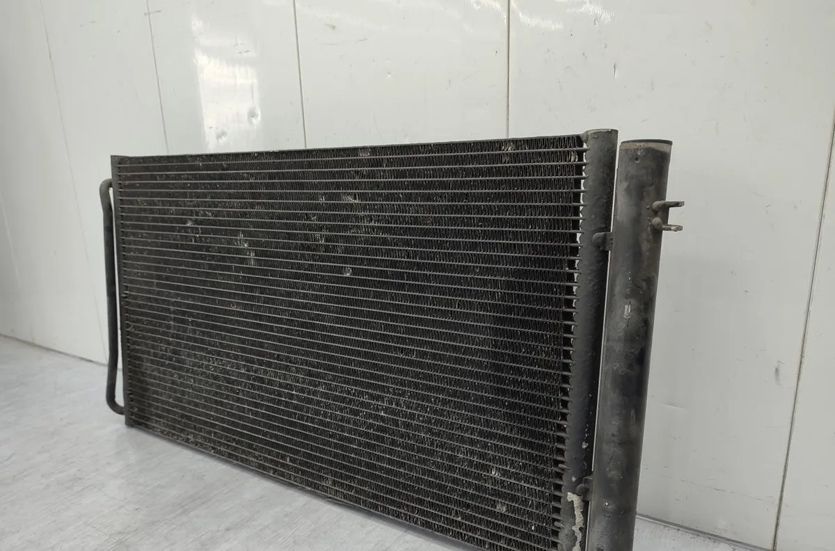 Condenseur clim BMW SERIE 3 E92 COUPE PHASE 1 occasion