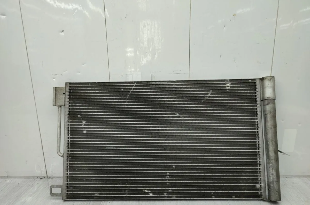 Condenseur clim FIAT GRANDE PUNTO occasion