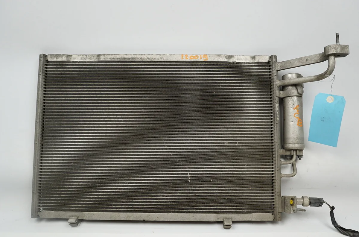 Condenseur clim Ford FIESTA VI (CB1, CCN) 1.25 (2008-2017) 5 portes occasion