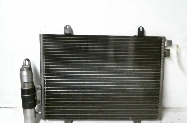 Condenseur clim Renault CLIO II (BB_, CB_) 1.4 (b-cb0c, b-cb0s) (1998-2005) occasion