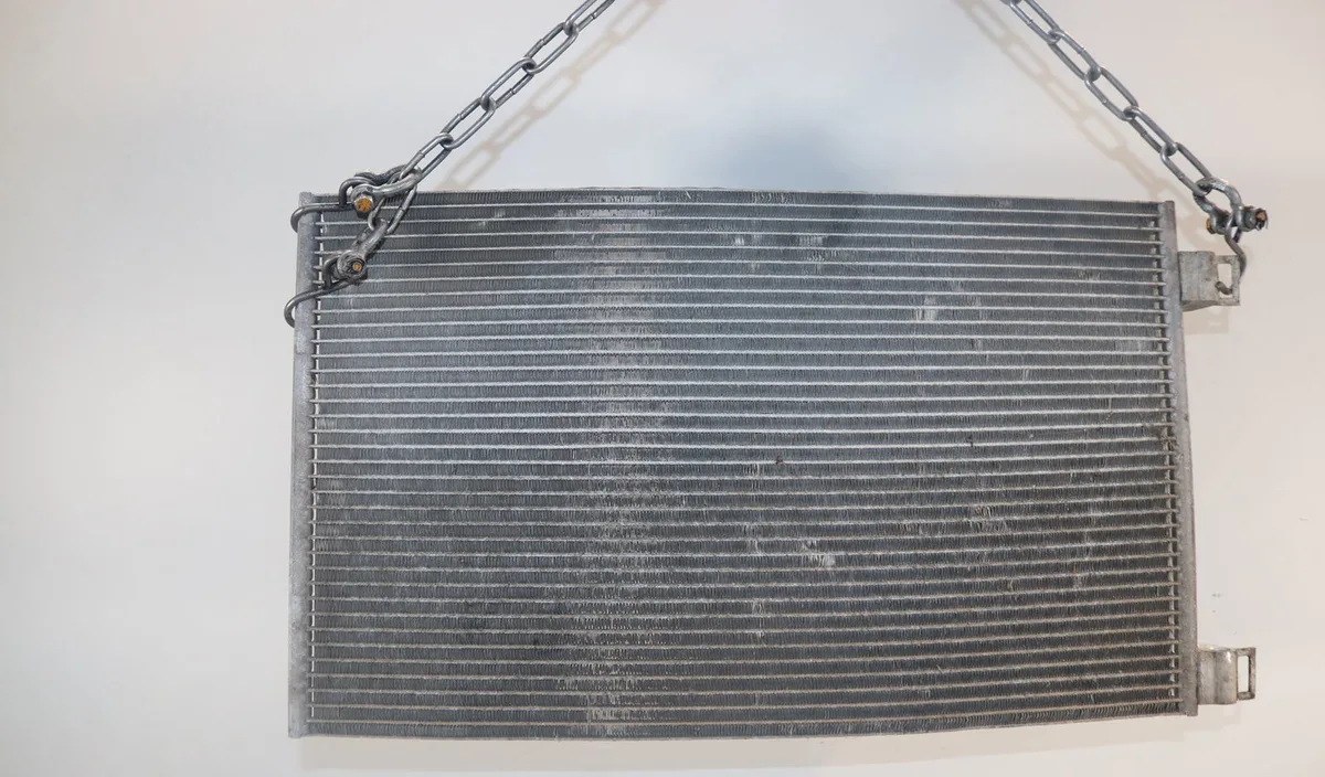 Condenseur clim Renault KANGOO Express (FW0-1_) 1.5 dci 75 (fw07, fw10, fw04) (2010) 4 portes occasion