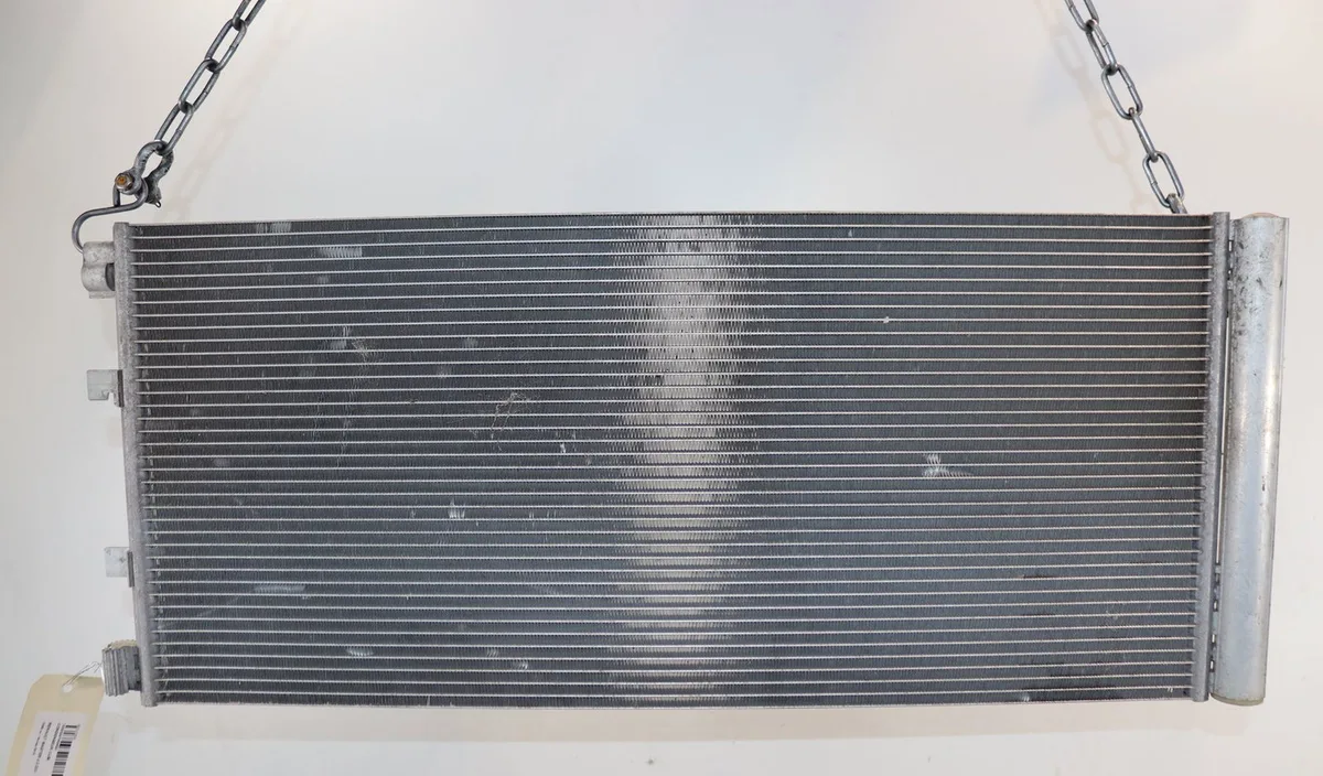 Condenseur clim Renault MASTER III Camionnette (FV) 2.3 dci 145 fwd (fv0e, fv0f, fv0h, fv02, fv0m, fv0s,... (2010) occas