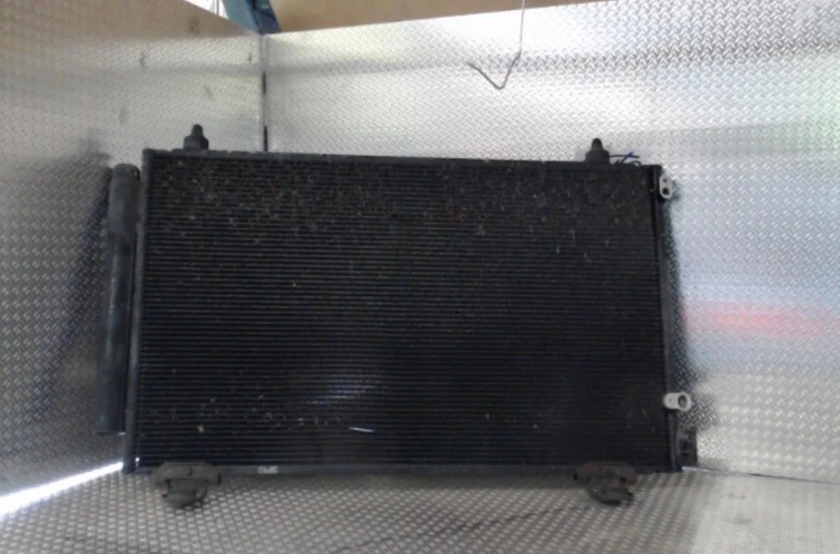 Condenseur clim TOYOTA COROLLA VERSO 2 COROLLA VERSO 2 PHASE 1 occasion