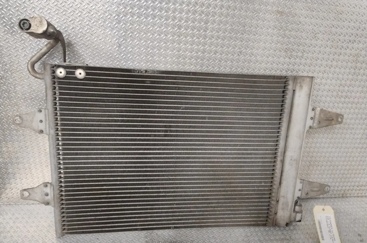 Condenseur clim Volkswagen FOX 3-5 portes (5Z1, 5Z3, 5Z4) 1.4 tdi (2005-2009) occasion