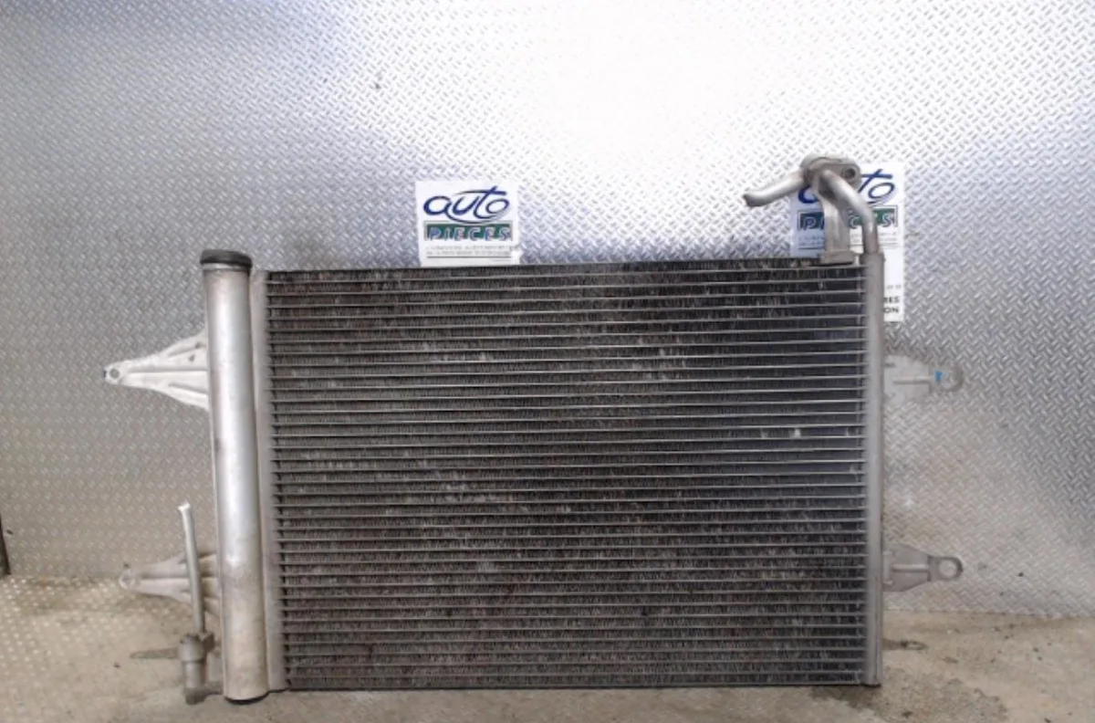 Condenseur clim VOLKSWAGEN FOX FOX occasion