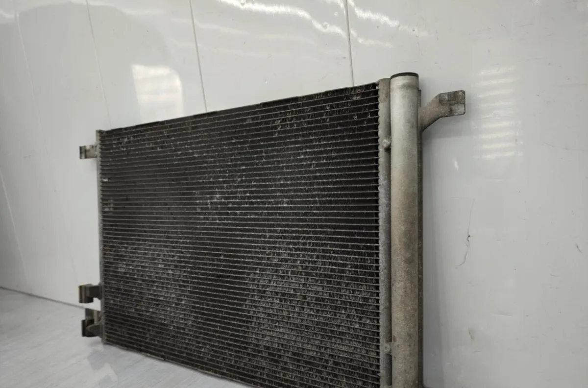 Condenseur clim VOLKSWAGEN GOLF 7 PHASE 1 occasion